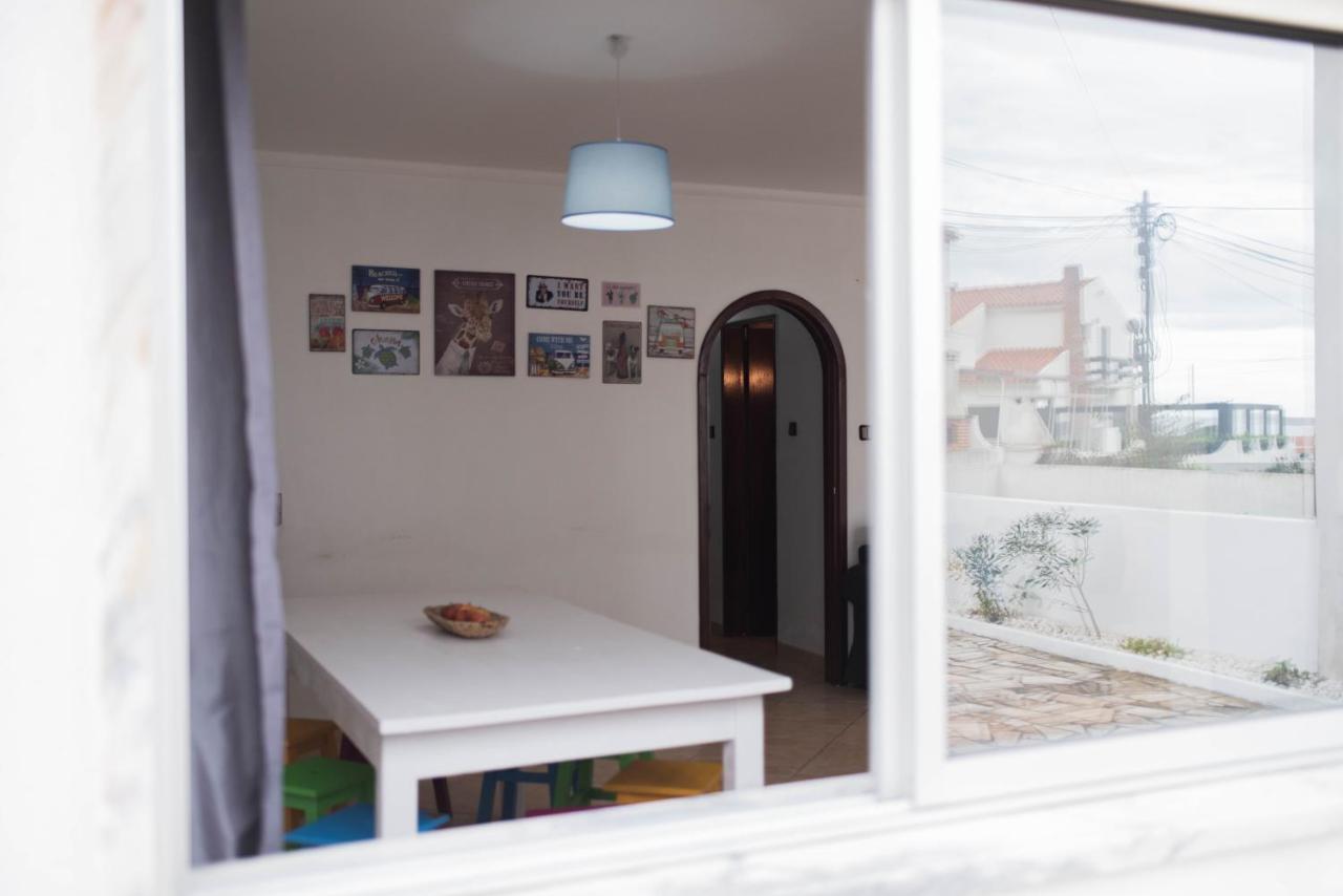 Baleal Surf Emotions Hostel ภายนอก รูปภาพ