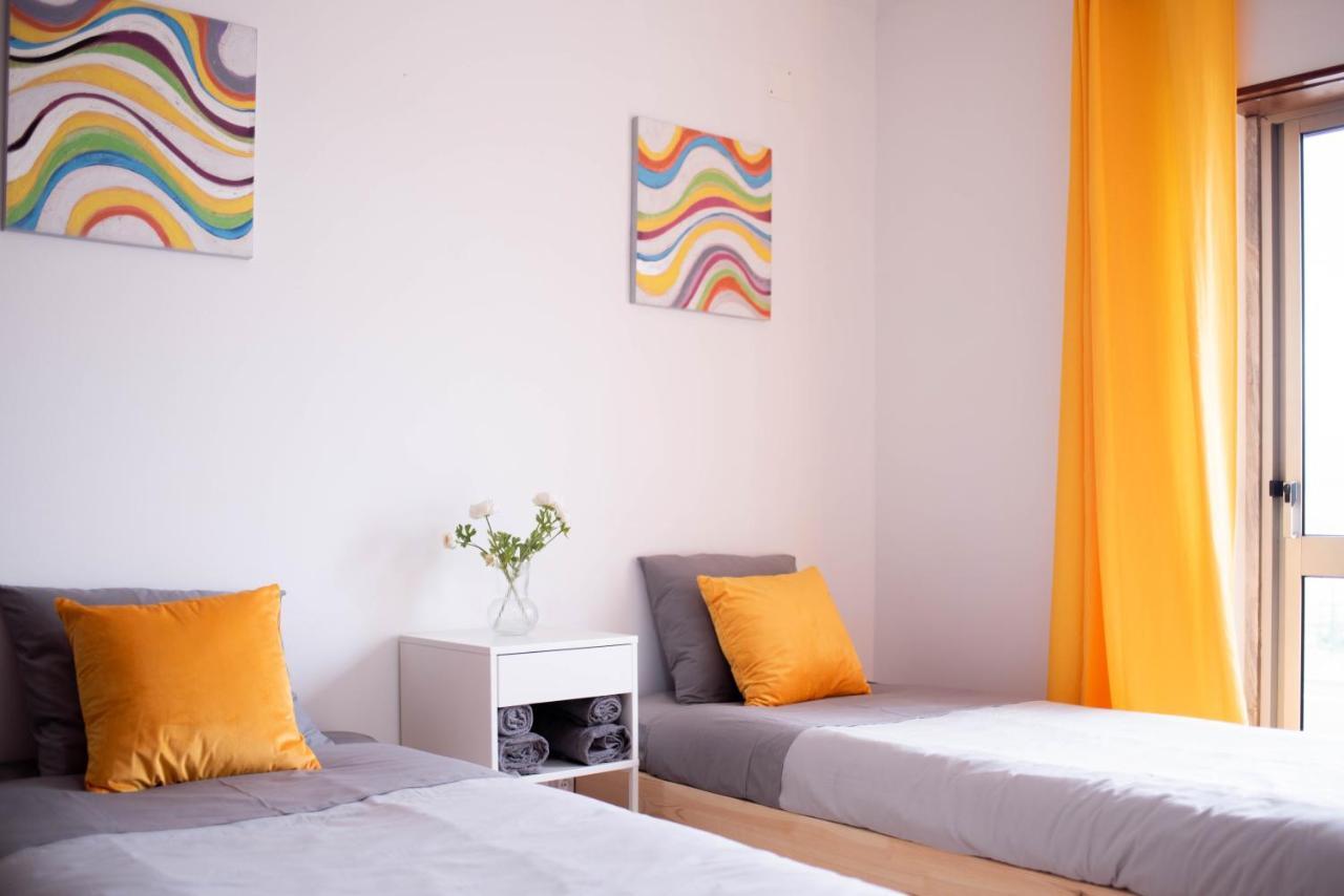 Baleal Surf Emotions Hostel ภายนอก รูปภาพ